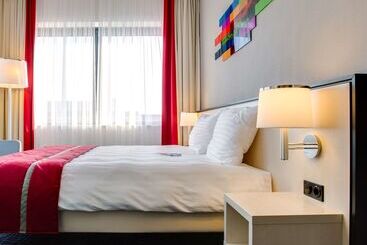 هتل Park Inn By Radisson Amsterdam Airport Schiphol