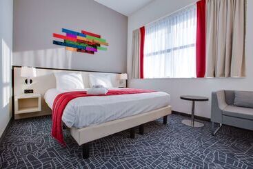 هتل Park Inn By Radisson Amsterdam Airport Schiphol