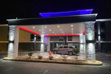هتل Quality Inn & Suites Chattanooga East Ridge