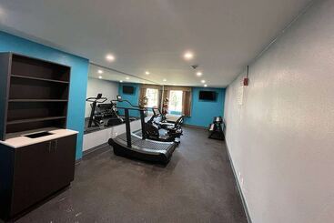 هتل Quality Inn & Suites Chattanooga East Ridge