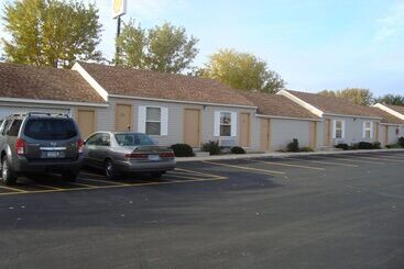 هتل Rodeway Inn & Suites