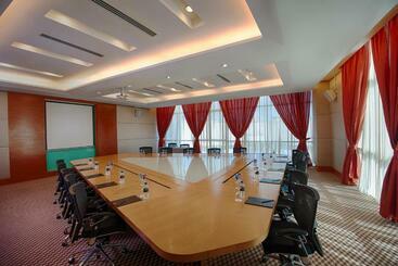 هتل Zenith Kuantan