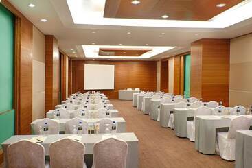 هتل Zenith Kuantan