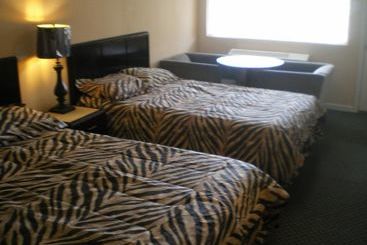 فندق على الطريق Value Inn Mckenzie