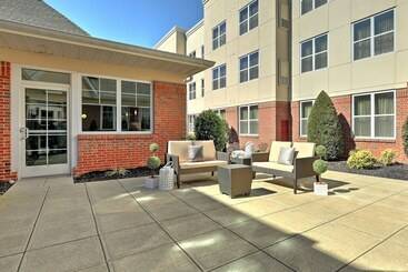 Residence Inn By Marriott Woodbridge Edison/raritan Center
