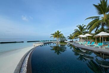 استراحتگاه Constance Moofushi Maldives   All Inclusive
