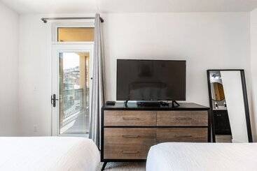 The Caledonian By All Seasons Resort Lodging