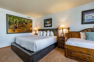 The Caledonian By All Seasons Resort Lodging