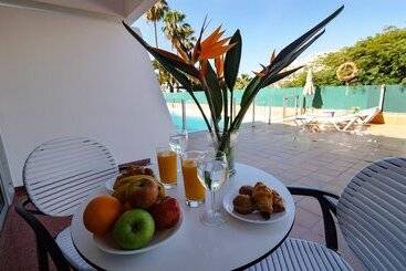 Apartamentos Miami