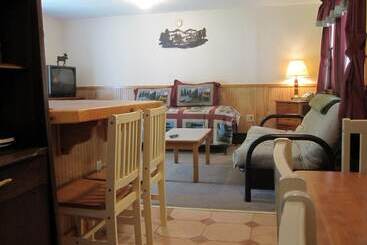 Bear Tree Lodge