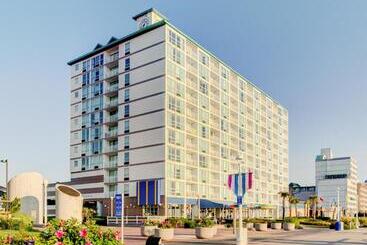 Boardwalk Resort  And Villas