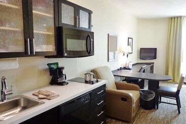 Candlewood Suites Odessa, An Ihg
