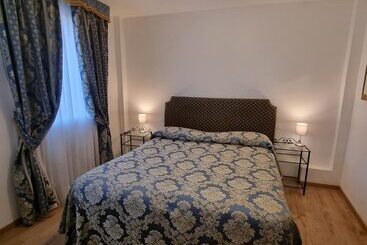 هتل Albergo Casa Peron