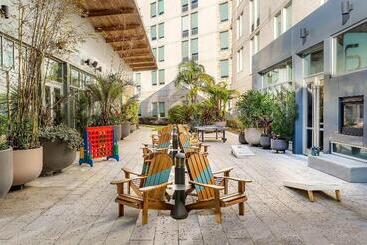 ホテル Aloft Jacksonville Tapestry Park