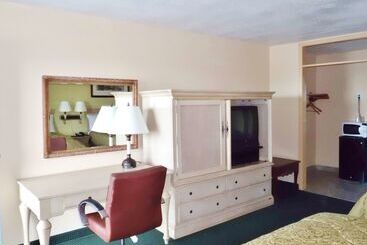 هتل America S Best Inn & Suites Lakeland
