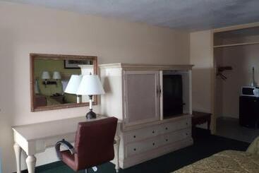 هتل America S Best Inn & Suites Lakeland