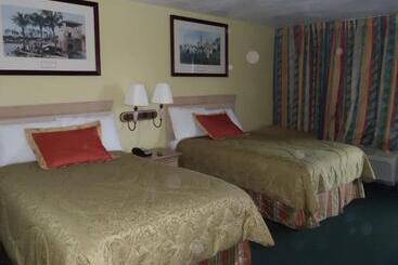 هتل America S Best Inn & Suites Lakeland