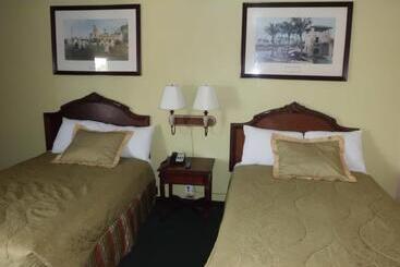 هتل America S Best Inn & Suites Lakeland