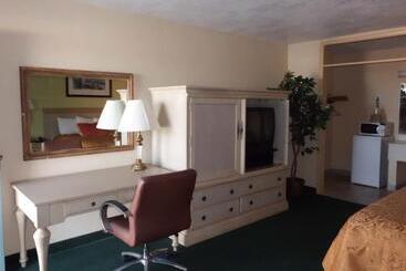 هتل America S Best Inn & Suites Lakeland