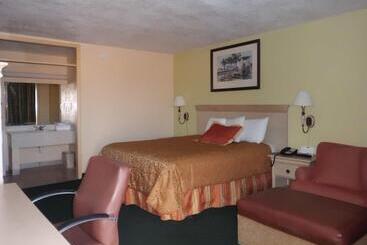 هتل America S Best Inn & Suites Lakeland