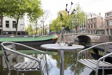 هتل Amsterdam Canal