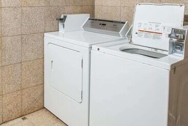 هتل Comfort Suites
