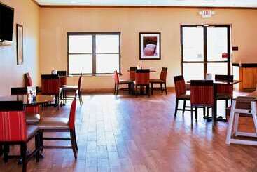 هتل Comfort Suites