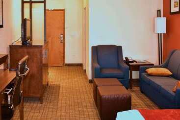 هتل Comfort Suites