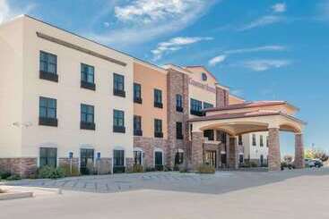 هتل Comfort Suites