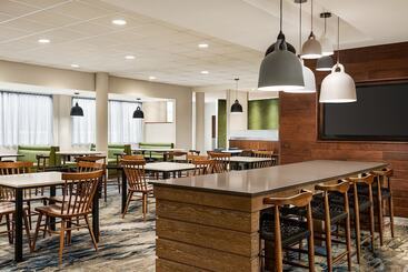هتل Fairfield Inn & Suites By Marriott Hershey Chocolate Avenue