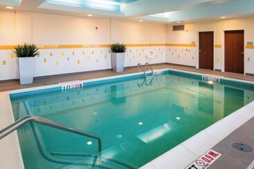 هتل Fairfield Inn & Suites By Marriott Hershey Chocolate Avenue