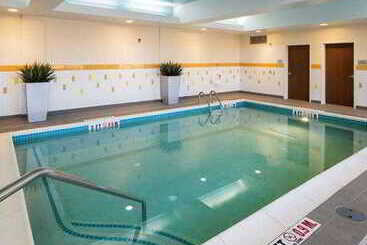 هتل Fairfield Inn & Suites By Marriott Hershey Chocolate Avenue