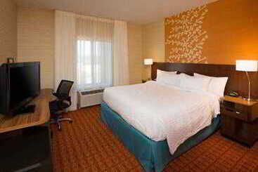 هتل Fairfield Inn & Suites By Marriott Hershey Chocolate Avenue