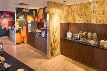 هتل Fairfield Inn & Suites By Marriott Hershey Chocolate Avenue