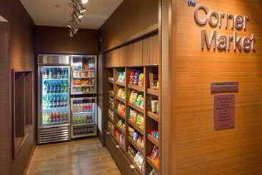 هتل Fairfield Inn & Suites By Marriott Hershey Chocolate Avenue