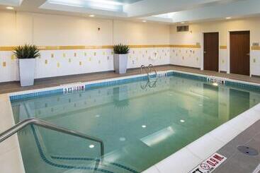 هتل Fairfield Inn & Suites By Marriott Hershey Chocolate Avenue
