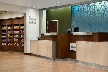 هتل Fairfield Inn & Suites By Marriott Hershey Chocolate Avenue