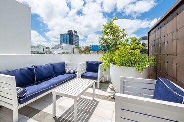 هتل Gale South Beach, Curio Collection By Hilton