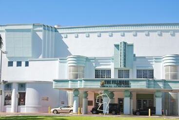 هتل Gale South Beach, Curio Collection By Hilton