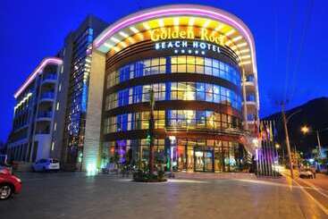 هتل Golden Rock Beach