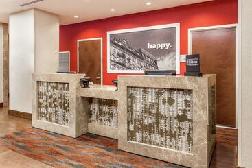 هتل Hampton Inn Manhattan Grand Central