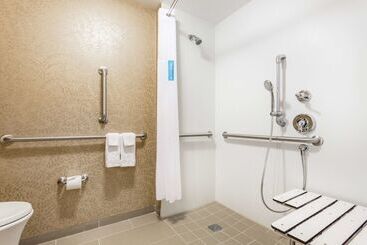 هتل Hampton Inn Manhattan Grand Central