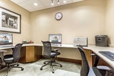 هتل Hampton Inn Manhattan Grand Central