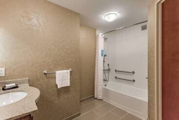 هتل Hampton Inn Manhattan Grand Central