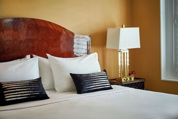 هتل Inn At Carnall Hall