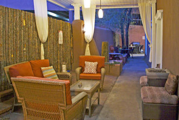 هتل Luxx Boutique