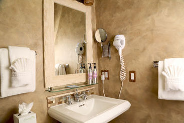 هتل Luxx Boutique