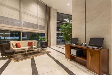هتل Ramada Plaza By Wyndham Istanbul Tekstilkent