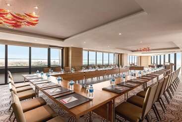 هتل Ramada Plaza By Wyndham Istanbul Tekstilkent