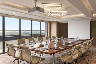 هتل Ramada Plaza By Wyndham Istanbul Tekstilkent